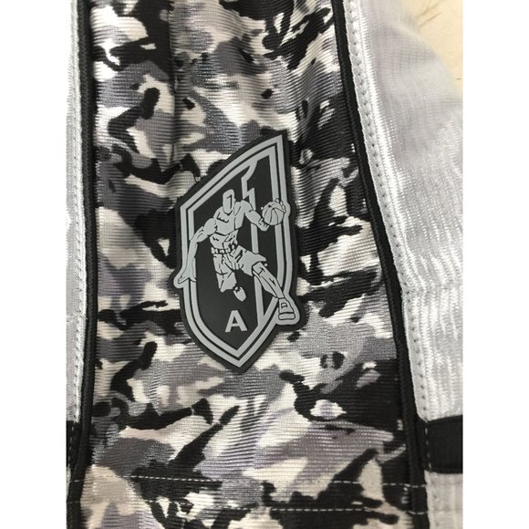 AND1 Boys Gym Shorts Size Medium 10/12 - Picture 7 of 7